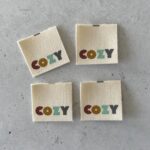 Eigenproduktion 4er Set Baumwolllabels "Cozy"