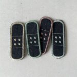 4er Set Aufnäher Bügelflicken "Pflaster" black denim pastell von Flickli
