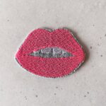 1 Stück Aufnäher Bügelflicken "Mund" pink von Flickli